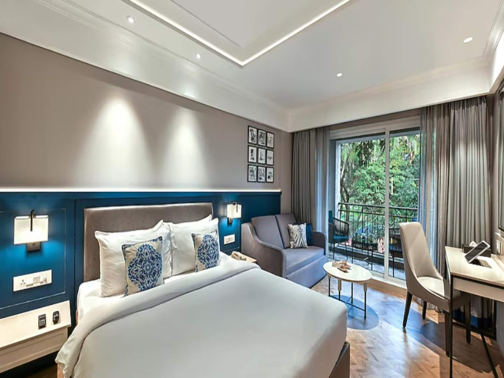 AUBERGE BLUE VISTA ROOM WITH BALCONY